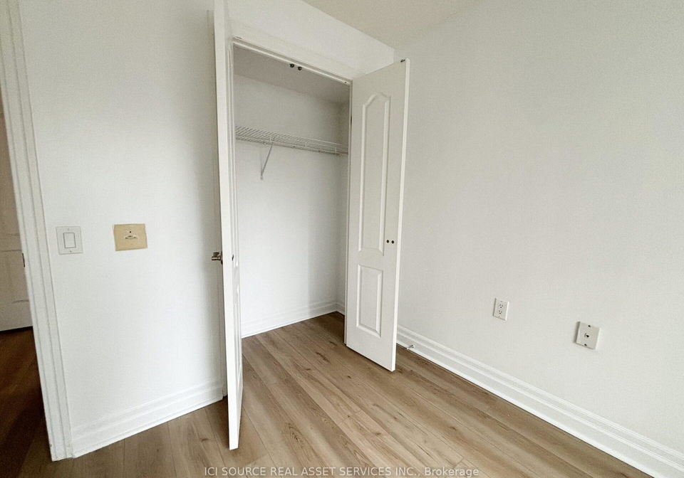 21-hillcrest-avenue-north-york-ontario-c13226326