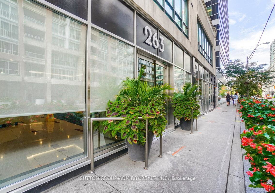 263-wellington-street-w-toronto-ontario-c13226384