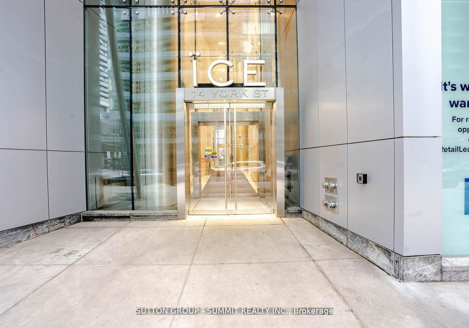 14-york-street-toronto-ontario-c13226436