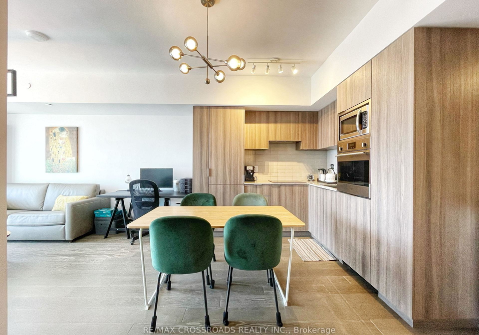 11-wellesley-street-w-toronto-ontario-c13226510