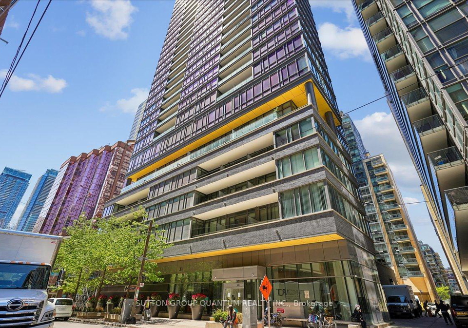8-charlotte-street-toronto-ontario-c13226528