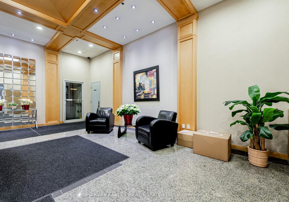 43-eglinton-avenue-e-toronto-ontario-c13227078