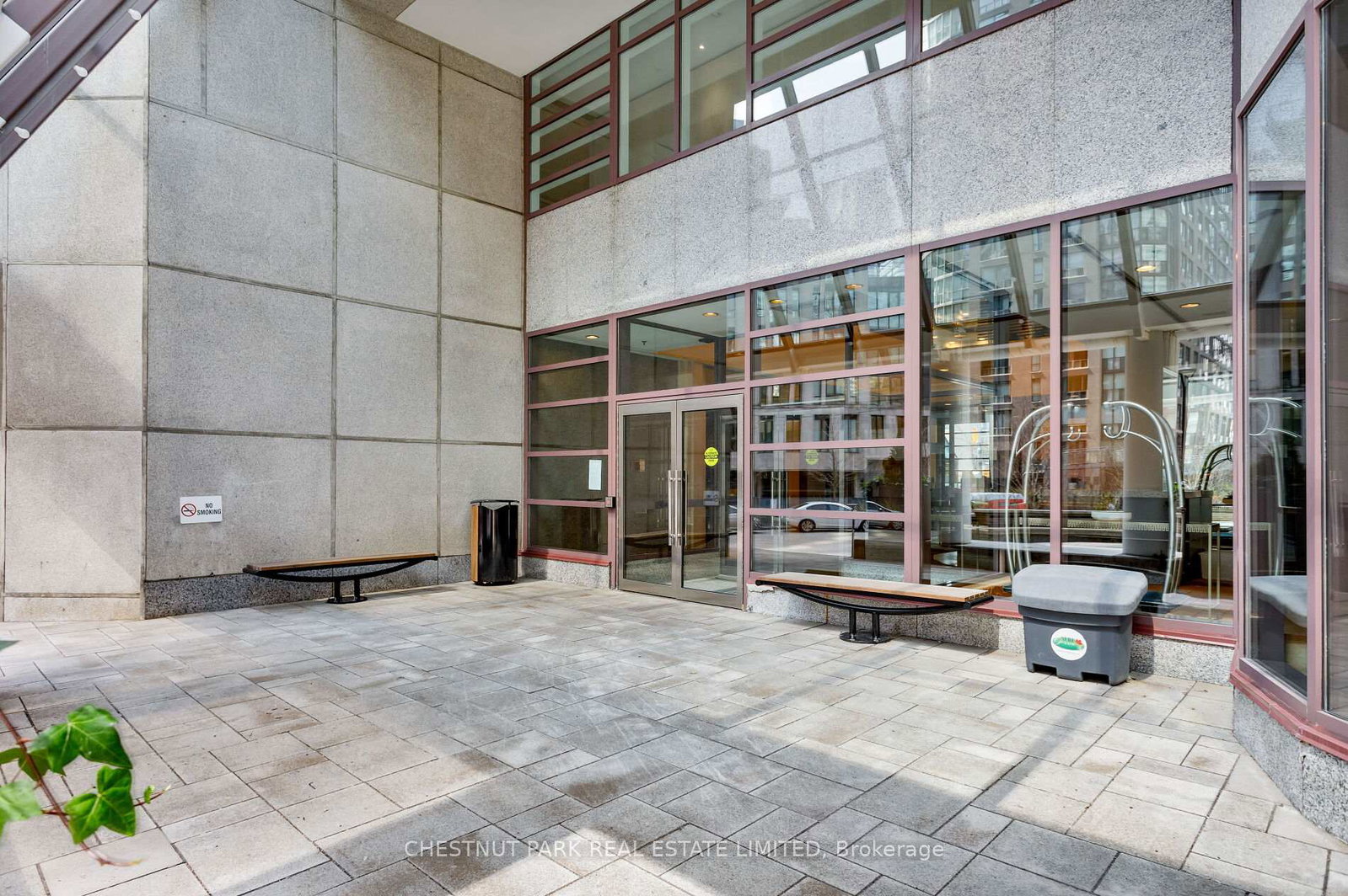 1001-bay-street-toronto-ontario-c13227138