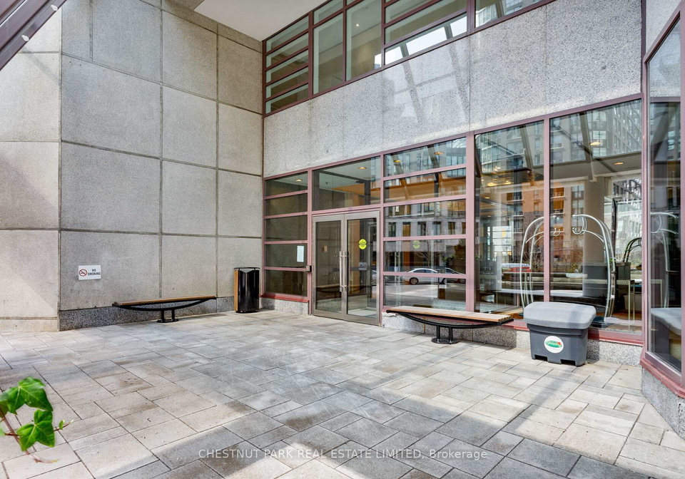 1001-bay-street-toronto-ontario-c13227138