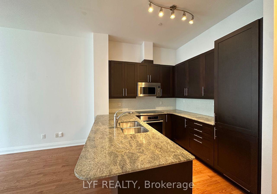 1-bedford-road-toronto-ontario-c13227234