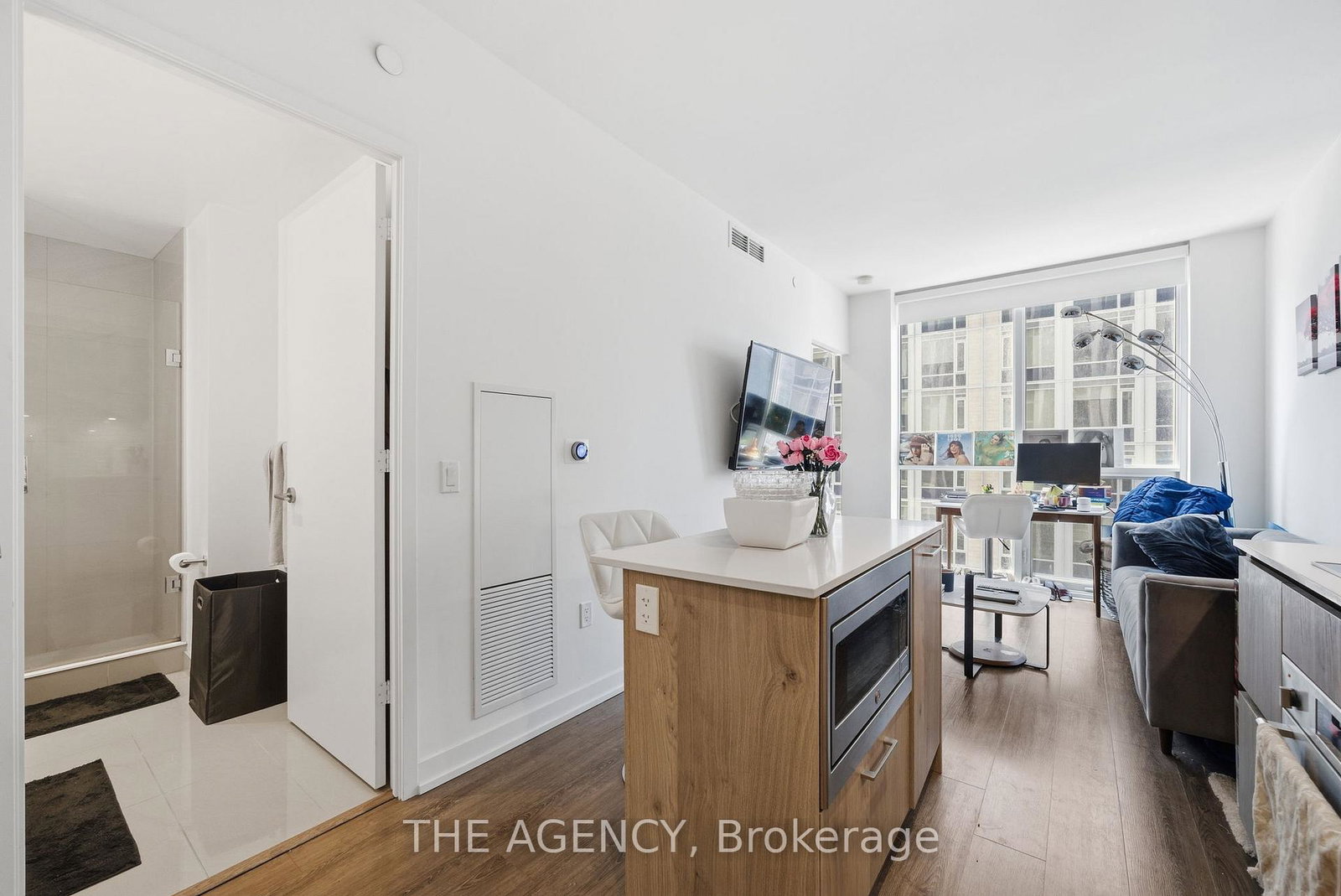 1-yorkville-avenue-toronto-ontario-c13227334
