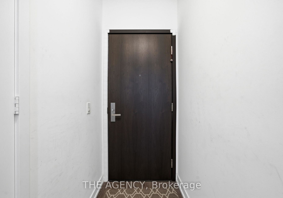 1-yorkville-avenue-toronto-ontario-c13227334