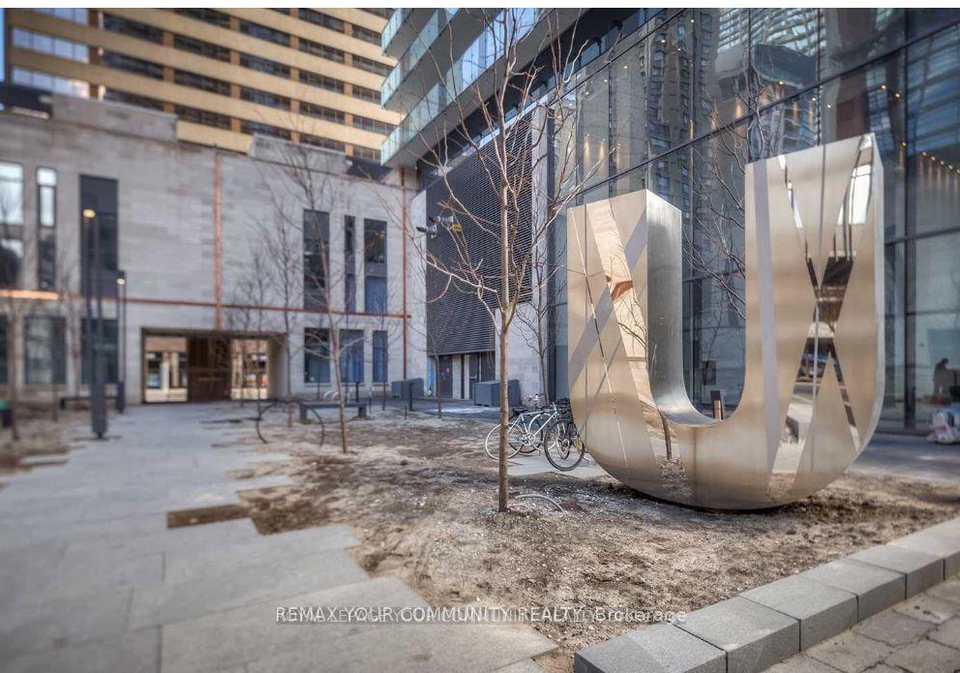 65-st-mary-street-toronto-ontario-c13227504