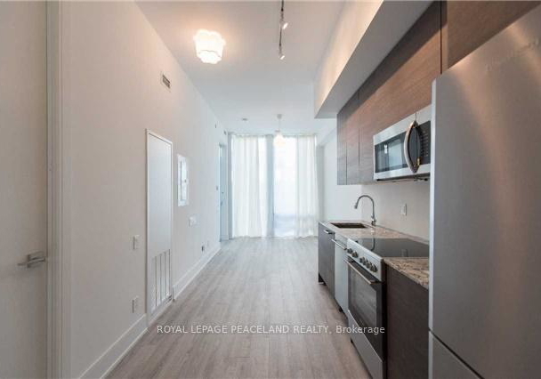 28-wellesley-street-e-toronto-ontario-c13227506