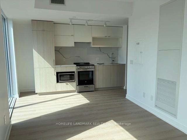 100-queen-street-e-toronto-ontario-c13227558