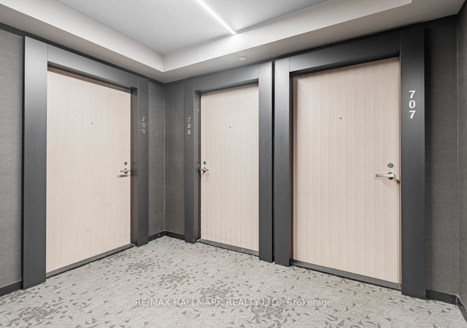 5-soudan-avenue-toronto-ontario-c13227564