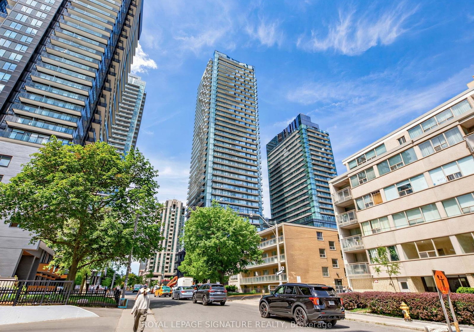 110-broadway-avenue-toronto-ontario-c13227596