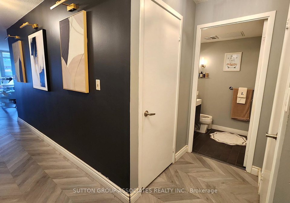 4k-spadina-avenue-toronto-ontario-c13227752