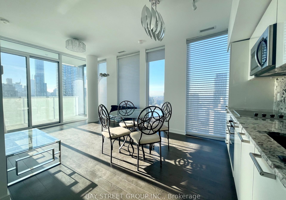 28-wellesley-street-e-toronto-ontario-c13228162