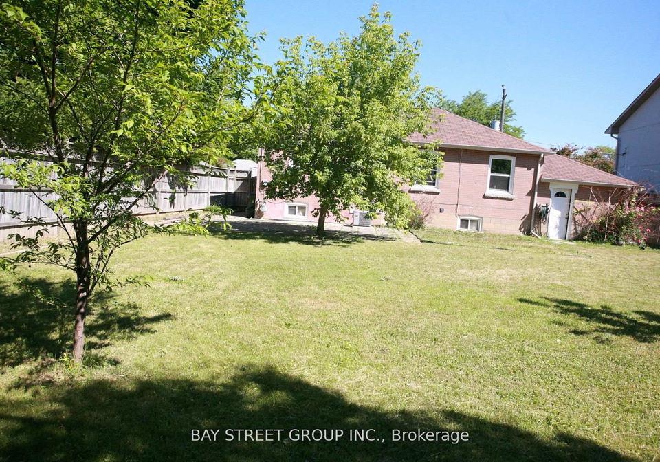 31-kenton-drive-toronto-ontario-c13228342