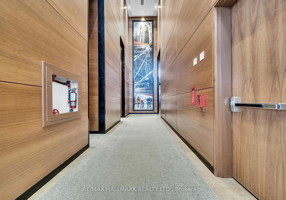 5-sheppard-avenue-e-north-york-ontario-c13228652