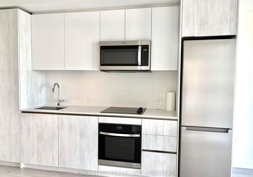 5858-yonge-street-toronto-ontario-c13229004