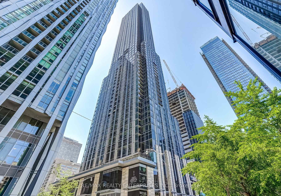 11-yorkville-avenue-toronto-ontario-c13229048