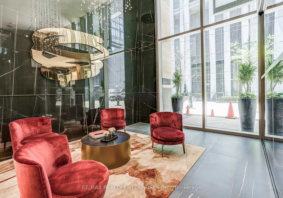 11-yorkville-avenue-toronto-ontario-c13229048