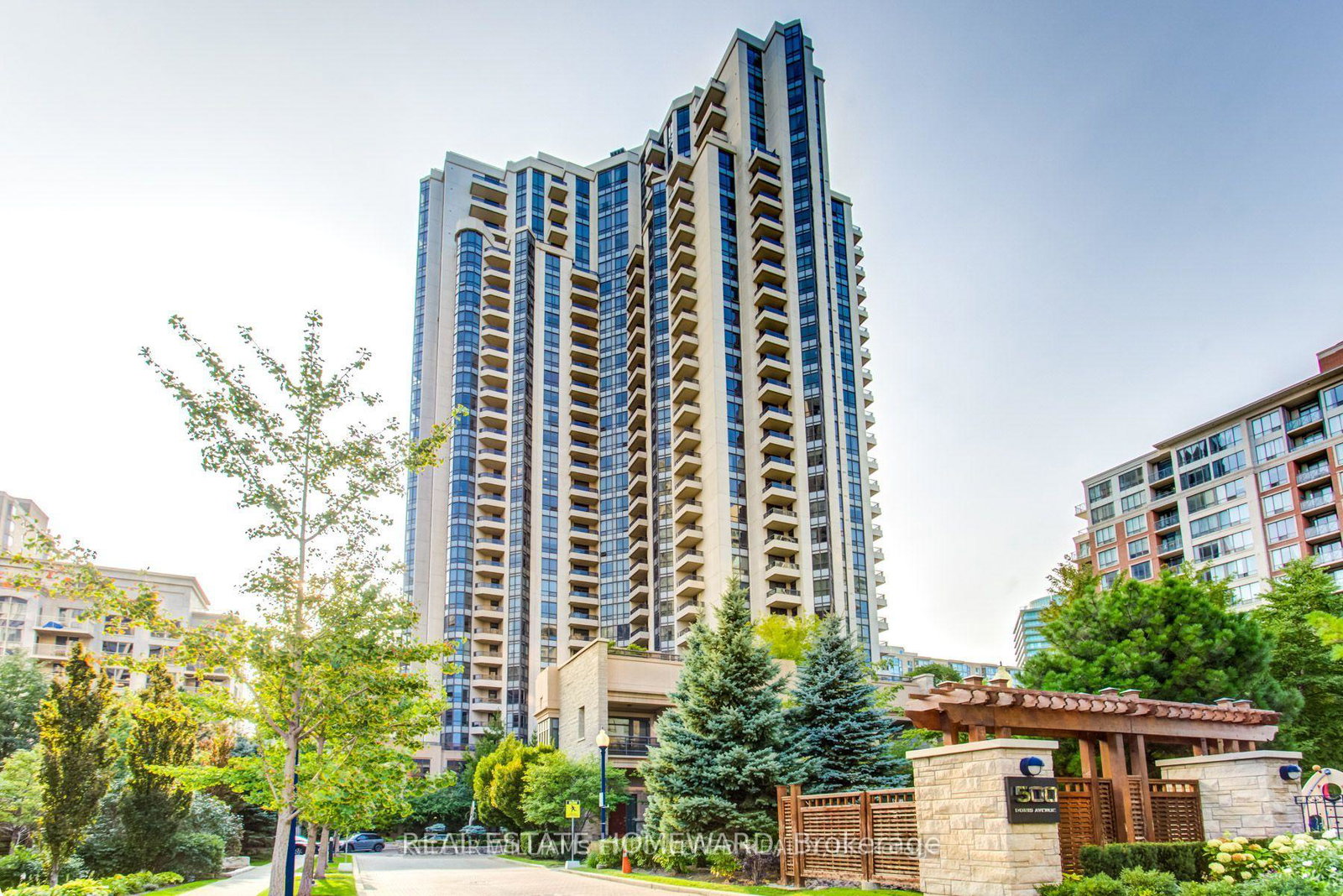 500-doris-avenue-north-york-ontario-c13229076