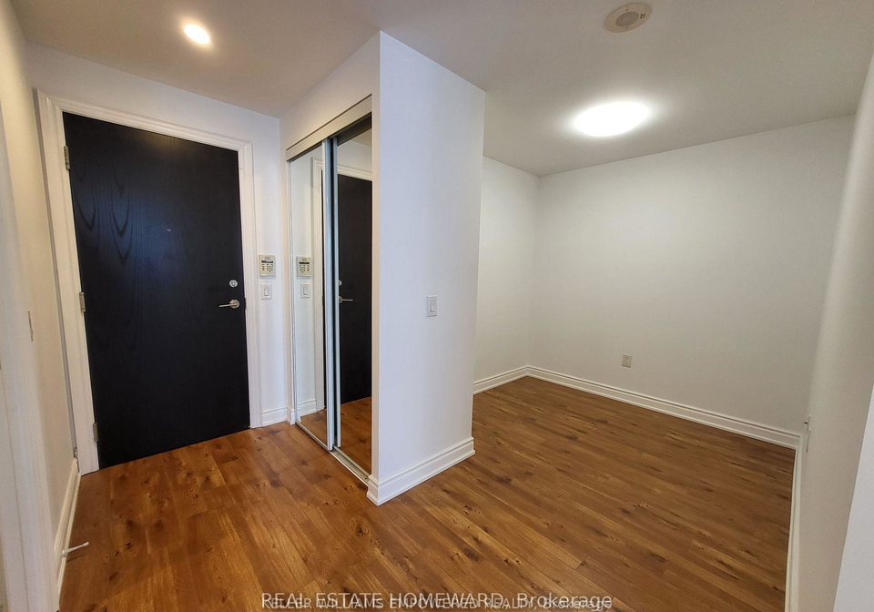 500-doris-avenue-north-york-ontario-c13229076