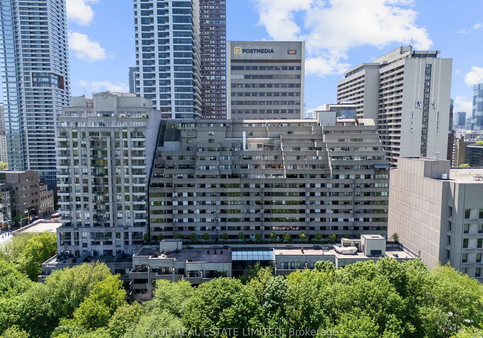 360-bloor-street-e-toronto-ontario-c13229212