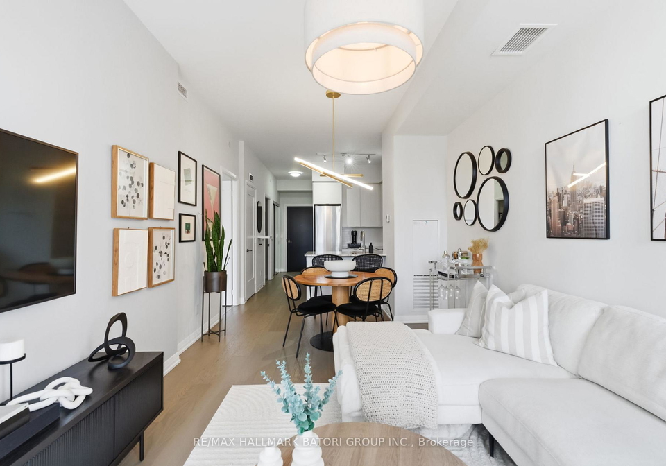 101-erskine-avenue-toronto-ontario-c13229490