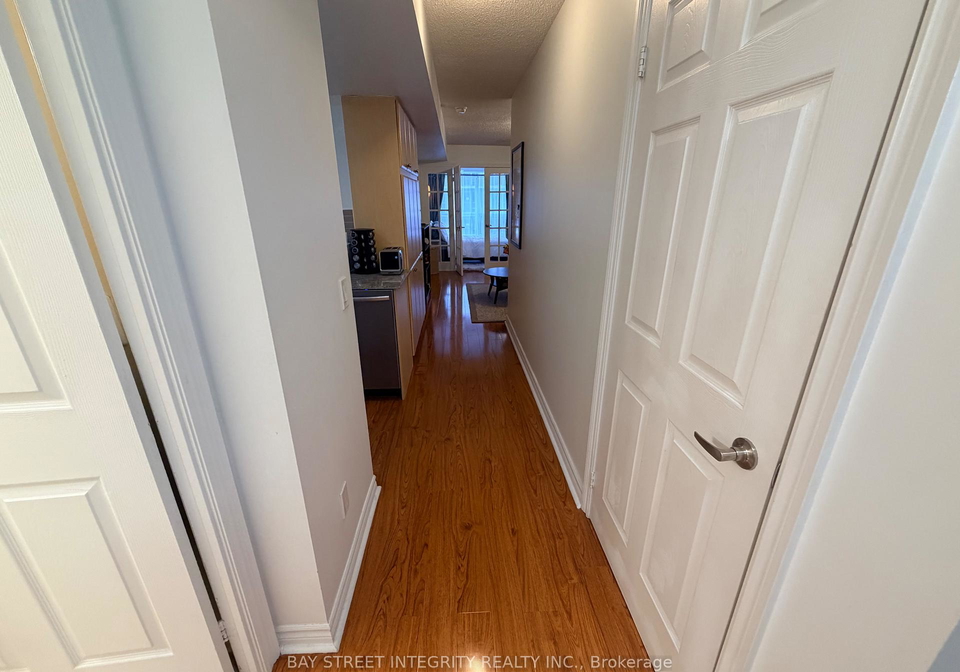 763-bay-street-toronto-ontario-c13229526