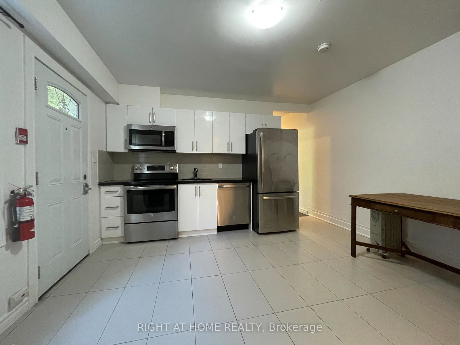 95-darcy-street-toronto-ontario-c13229528