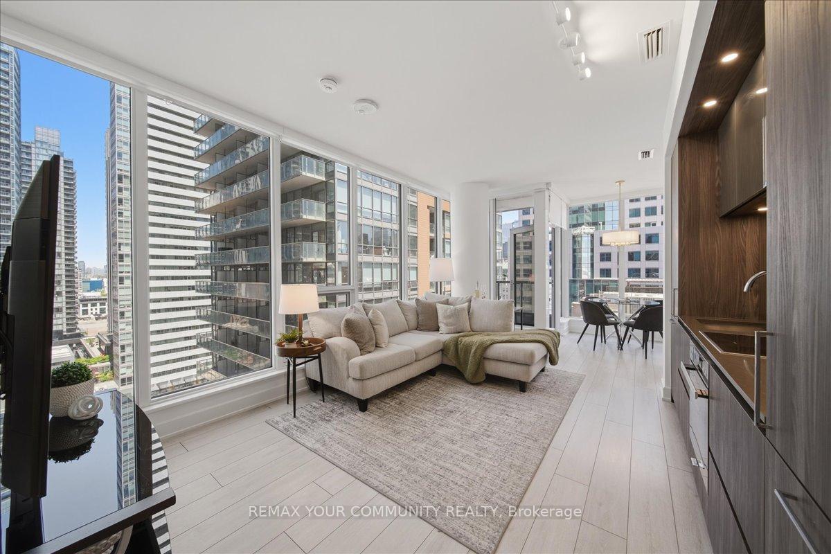15-mercer-street-toronto-ontario-c13229784