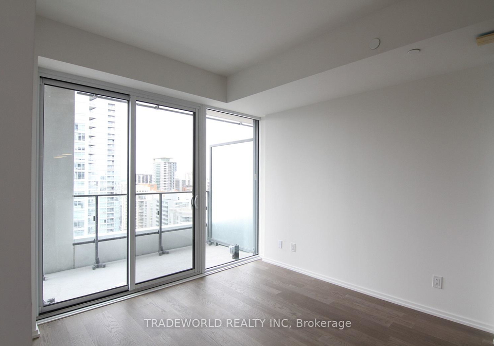5-soudan-avenue-toronto-ontario-c13229900