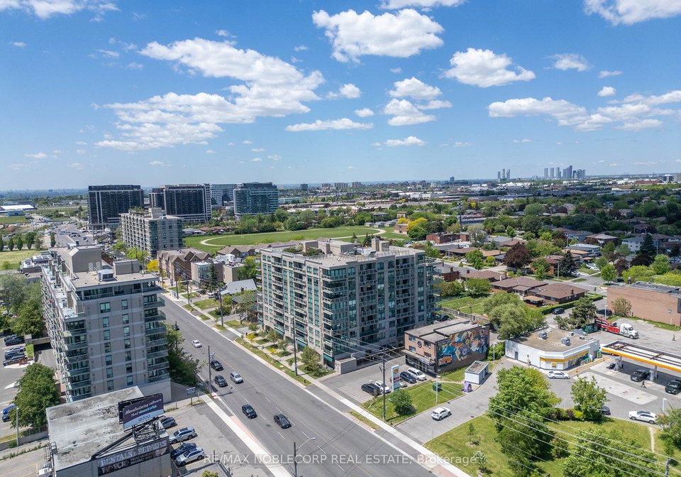 920-sheppard-avenue-w-toronto-ontario-c13230174