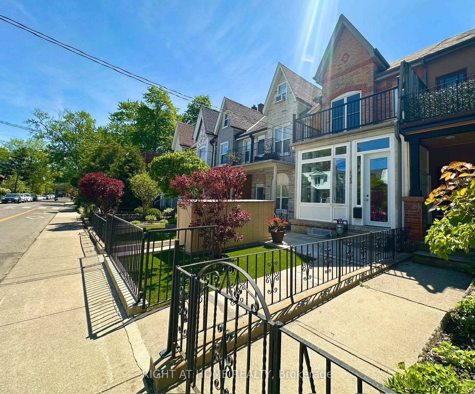 123-lindsey-avenue-toronto-ontario-c13230176