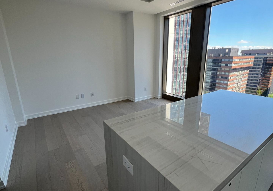 1315-bay-street-toronto-ontario-c13230180