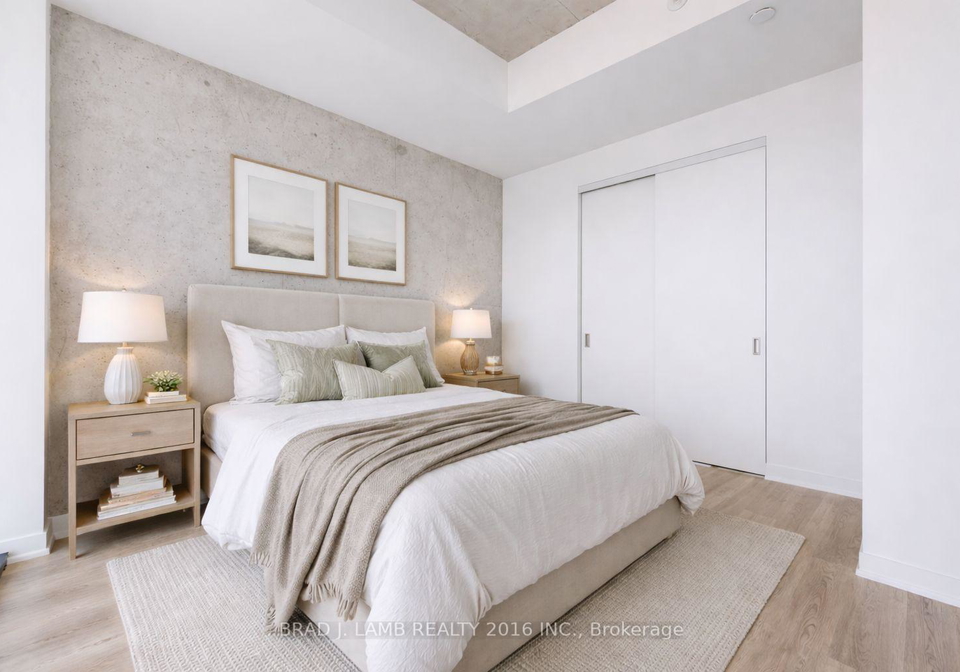 284-king-street-e-toronto-ontario-c13230214
