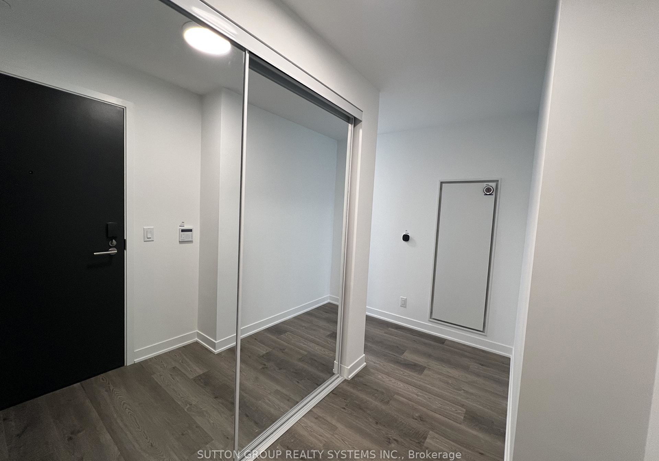 180-front-street-e-toronto-ontario-c13230610