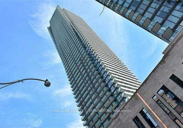 1080-bay-street-toronto-ontario-c13230664
