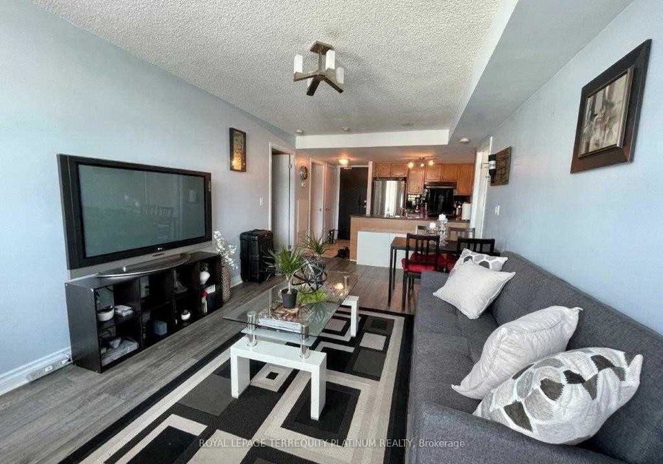 231-fort-york-boulevard-toronto-ontario-c13230834