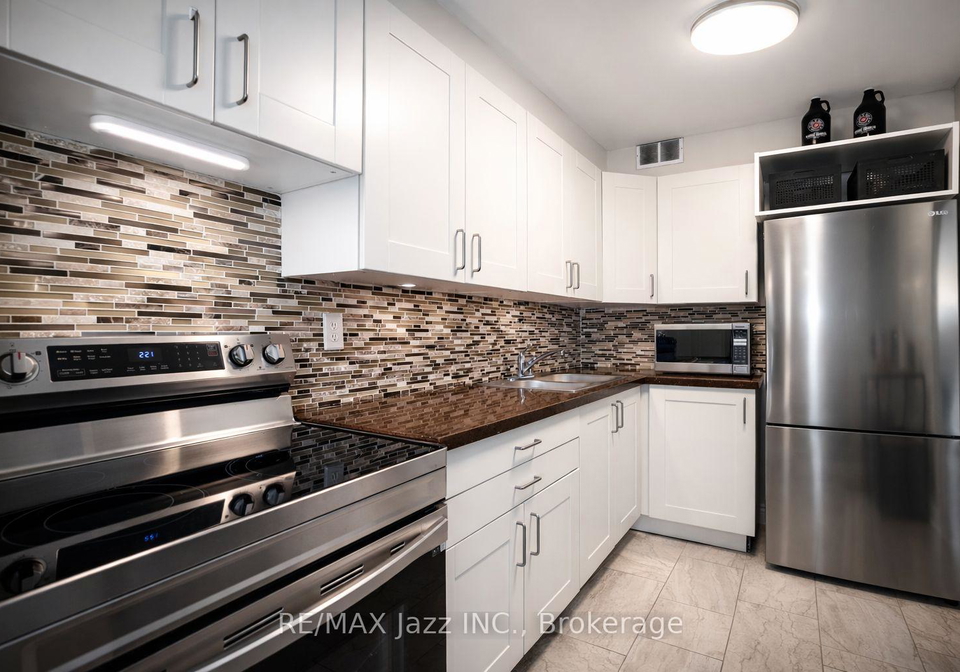 10-parkway-forest-drive-north-york-ontario-c13231186
