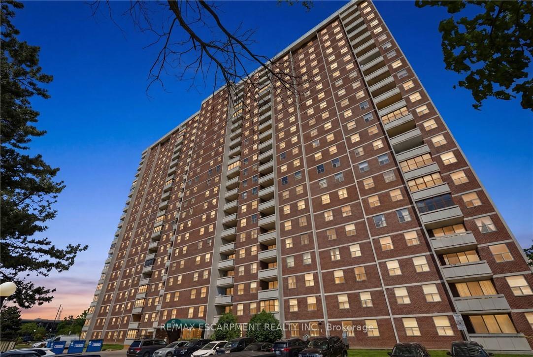 205-hilda-avenue-toronto-ontario-c13231370