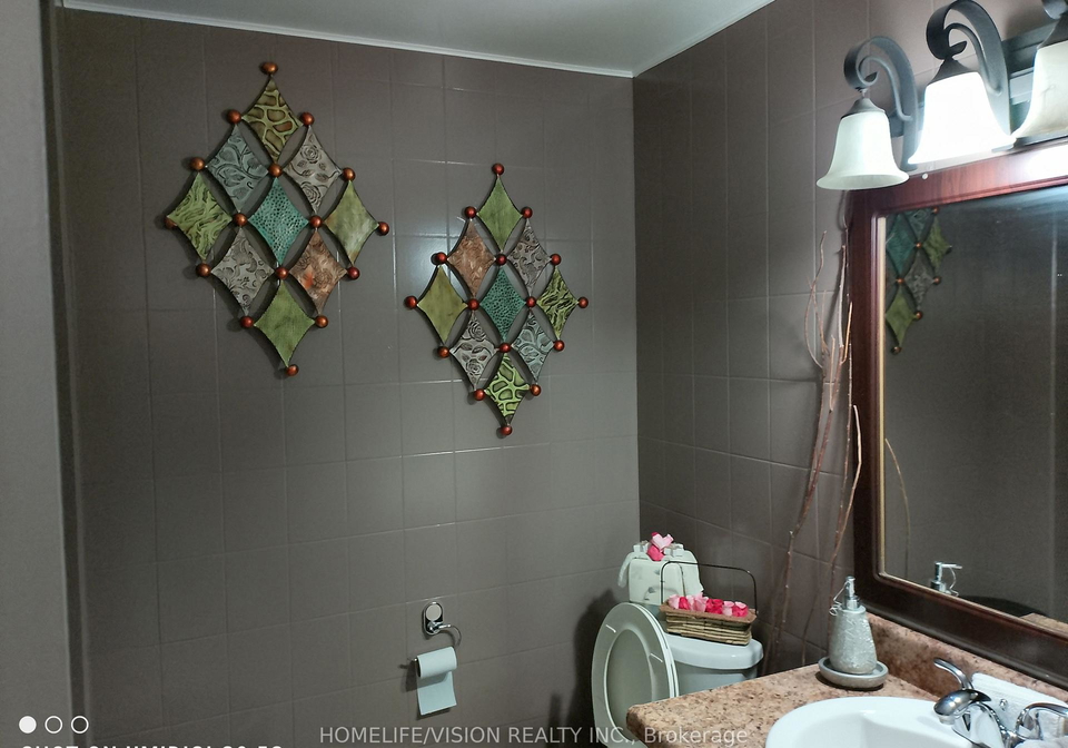 6-laurie-shepway-north-york-ontario-c13231456