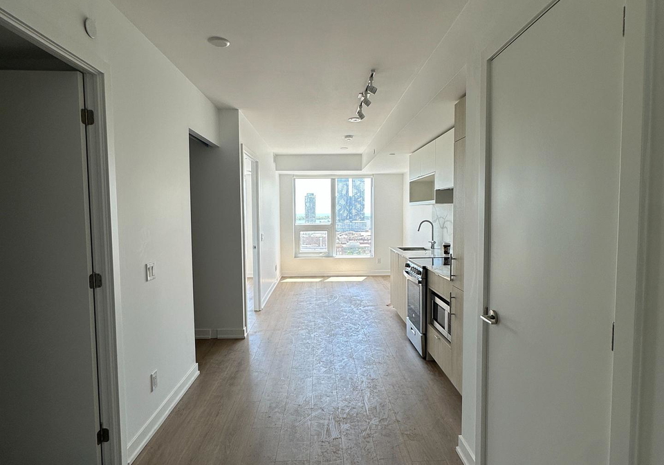 100-queen-street-e-toronto-ontario-c13231462