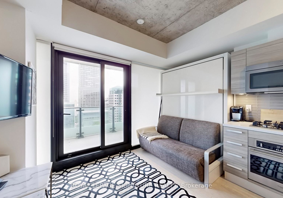 224-king-street-w-toronto-ontario-c13231472