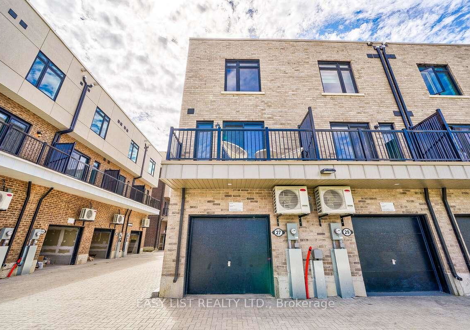 27-spruce-pines-crescent-north-york-ontario-c13231644