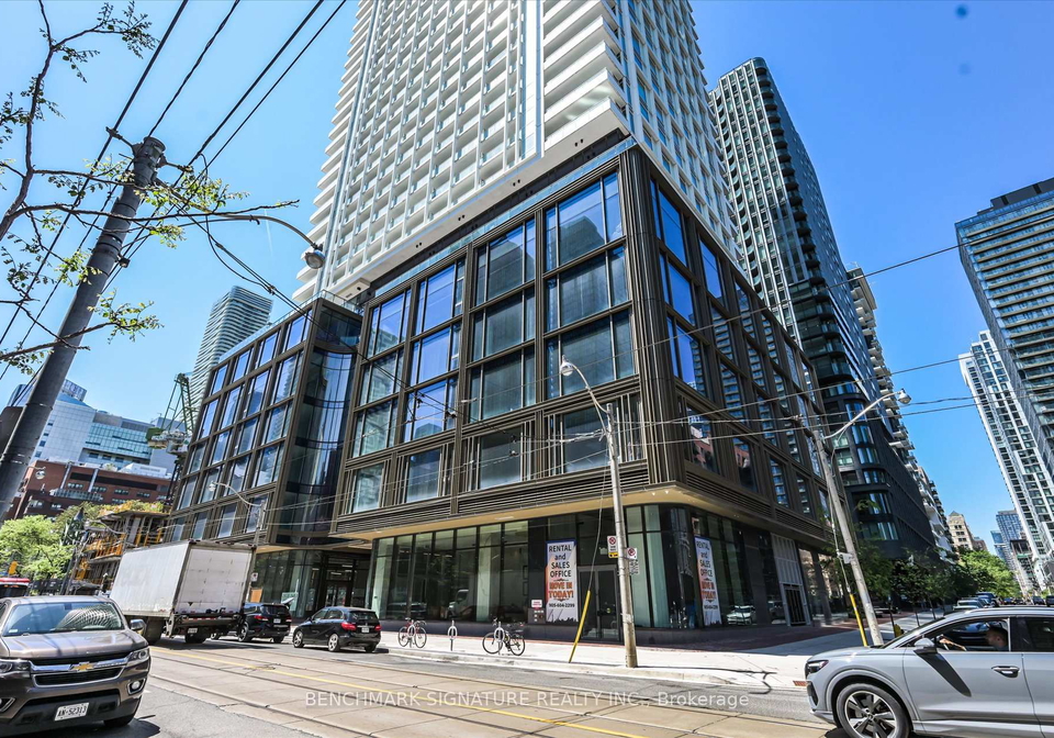88-queen-street-e-toronto-ontario-c13231792