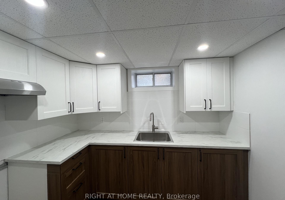 9-dewlane-drive-toronto-ontario-c13232030