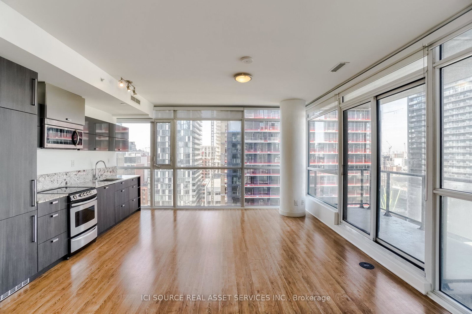 290-adelaide-street-w-toronto-ontario-c13232172