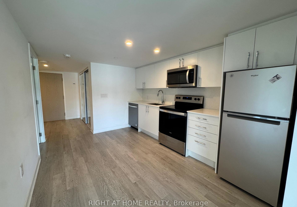3-strathgowan-avenue-toronto-ontario-c13232186