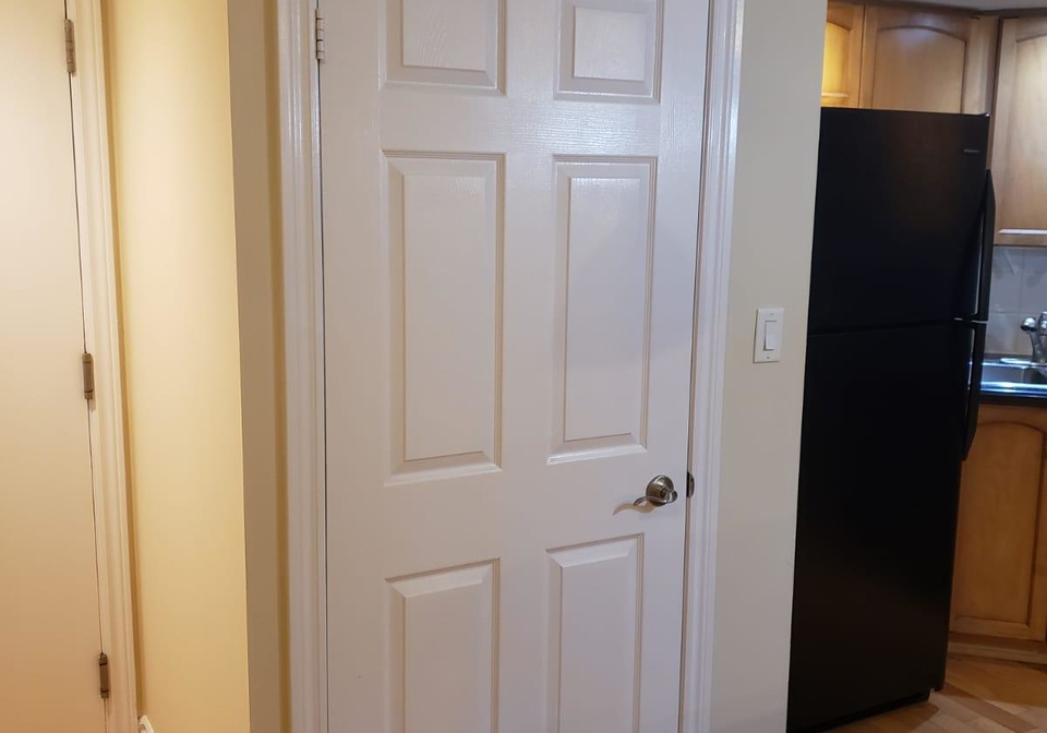 270-wellington-street-w-toronto-ontario-c13232366