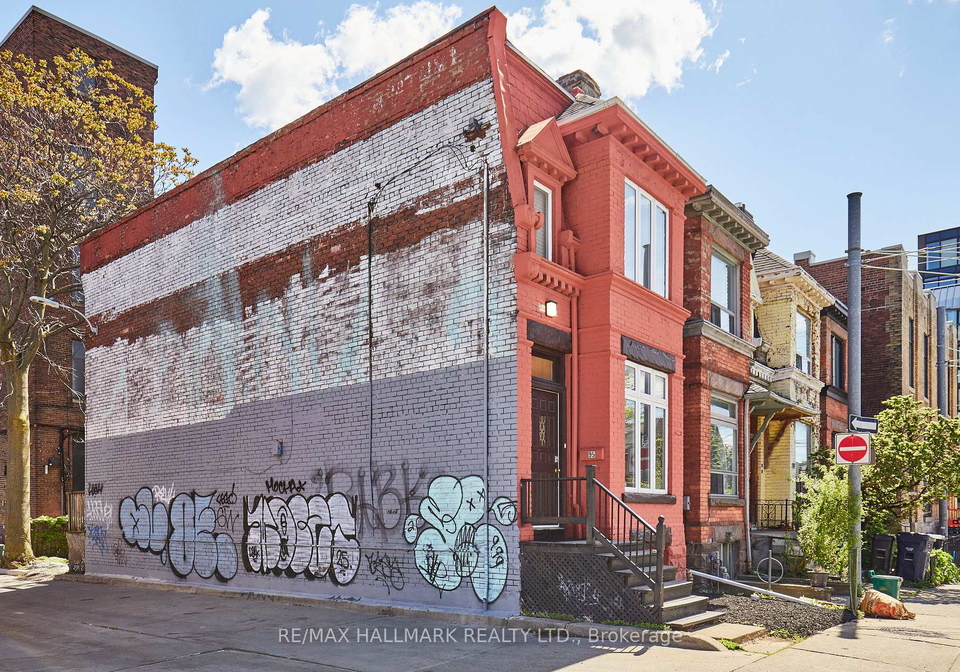 95-wolseley-street-toronto-ontario-c13232446